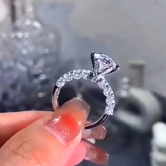 Certified 3ct. Moissanite Diamond Luxurious Engagement Ring - ** NIB ** - Picture 5 of 14